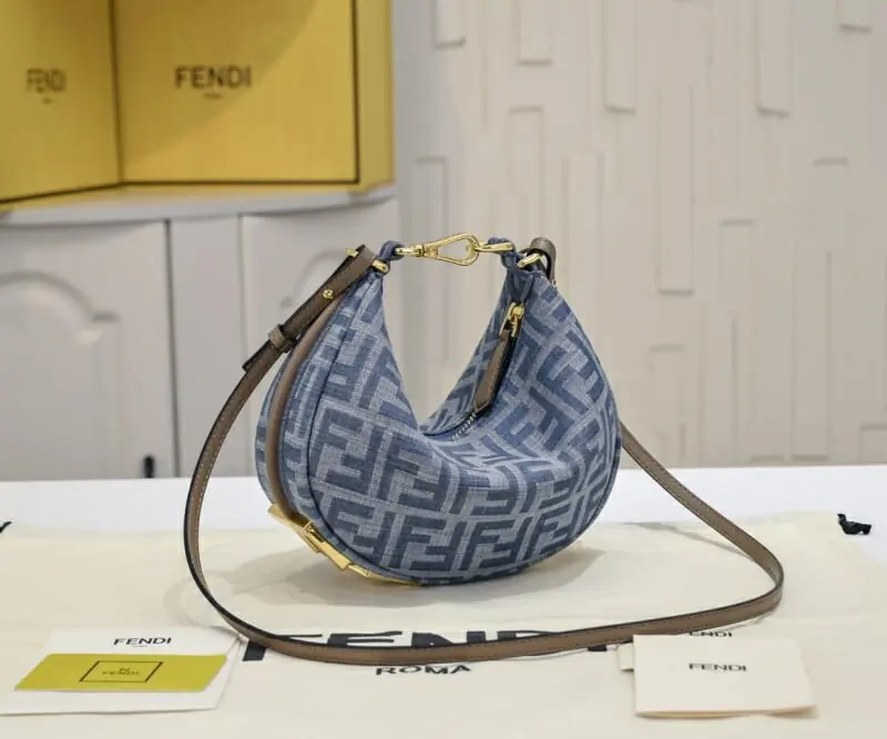 fendi aaa qualite mini sac a main pour femme s_12233032